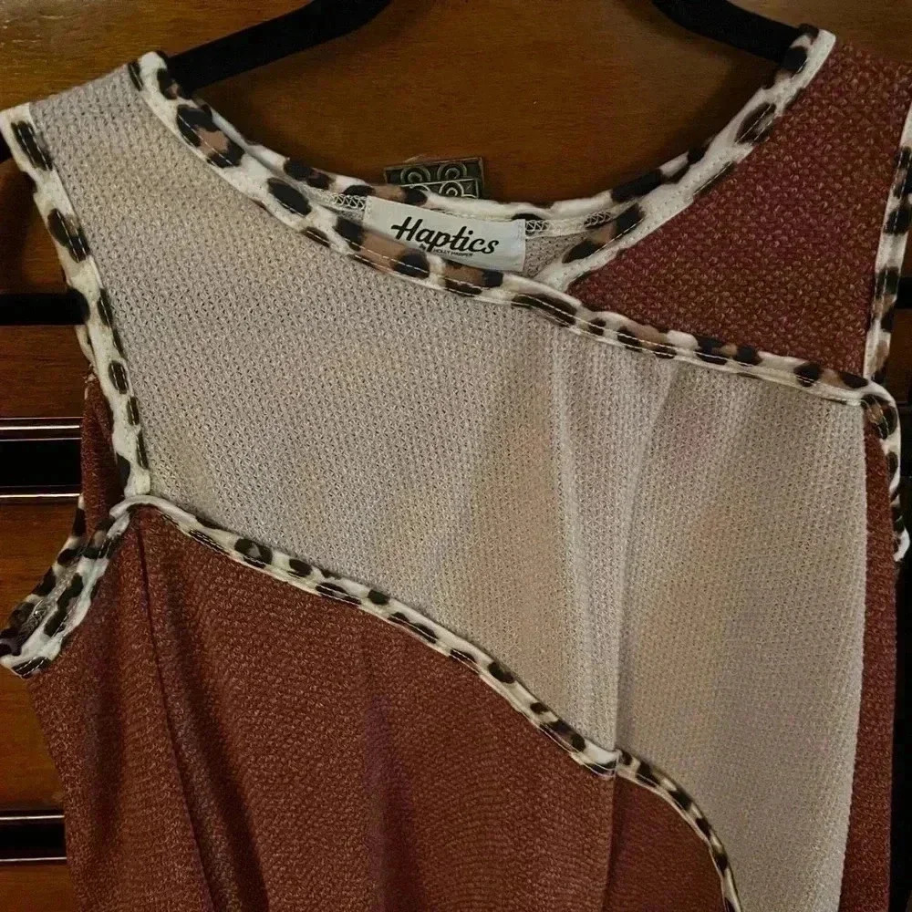 WOMENS HAPTICS COLD SHOULDER BEAUTIFUL TOP NWOT SZ LARGE - Picture 7 of 13